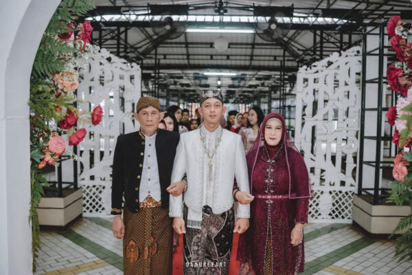 PAKET DEKOR GEDUNG 8m