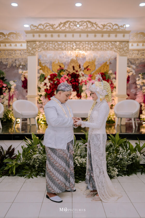 PAKET DEKOR GEDUNG 8m