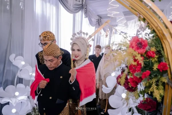 20 April 2025.The Wedding of kak Afni @afni_ilma & Kak Satrio ❤️Client ambil Paket All in Rumah (8) PAKET RESEPSI GOLD