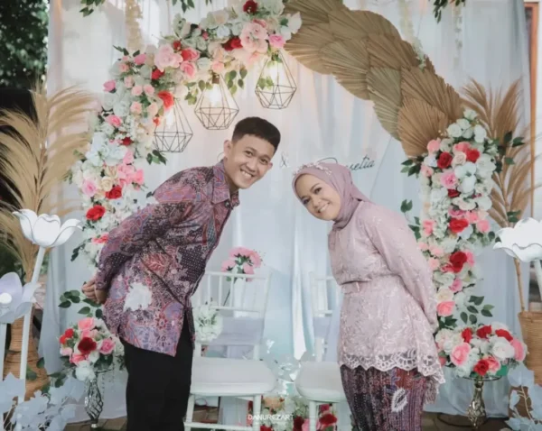 BEST SELLER!! PAKET LAMARAN 2 JUTA Include-Decoration✅- @decor.bydarDokumentasi✅- @danurezartMU (2) PAKET ENGAGEMENT LENGKAP